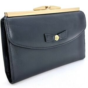 Etienne Aigner Vintage Black Leather Frame Wallet Clutch Gold Kisslock EUC